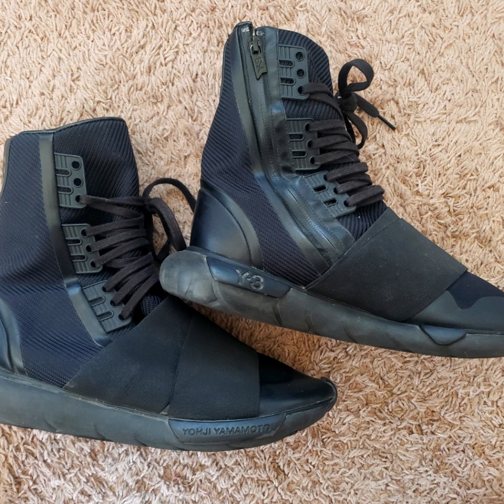 Y-3 Qasa high triple black siz 9